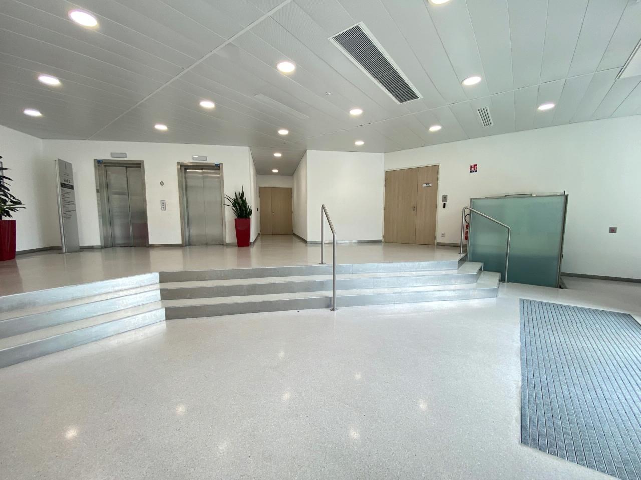 Bureau Bordeaux 2359m² Location bureau Bordeaux Gironde OLBUR2424455 9